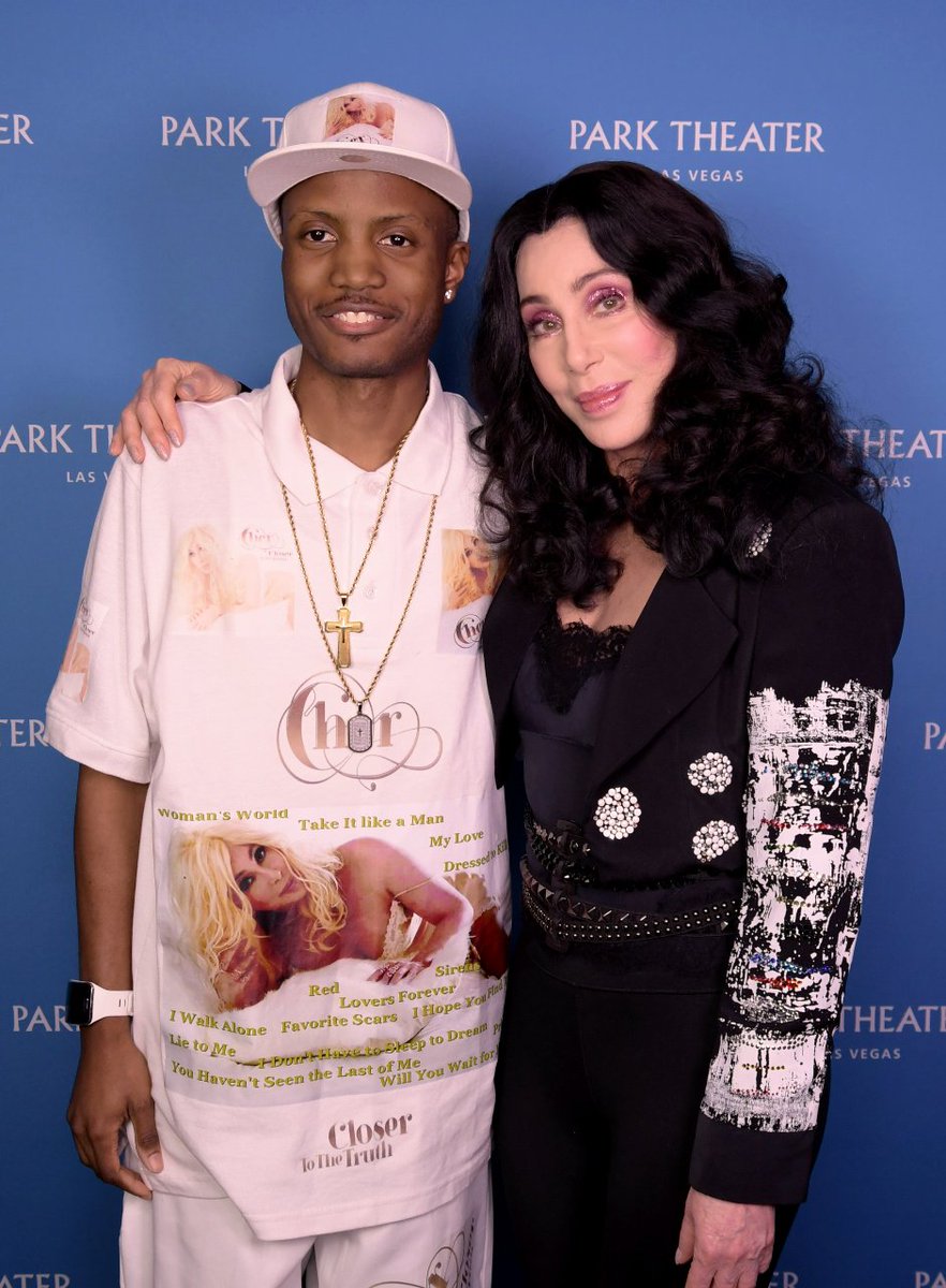 _iDCuddleUSoHrd's tweet photo. @cher Hi Cher!💙 I hope this reaches your eyes. This is my brother Brandon D. Pretty sure you've seen him quite a bit in the past at your shows. He is a superfan. In fact he was on the news in Florida for being such a big fan of yours. https://t.co/gogZzZCC0B