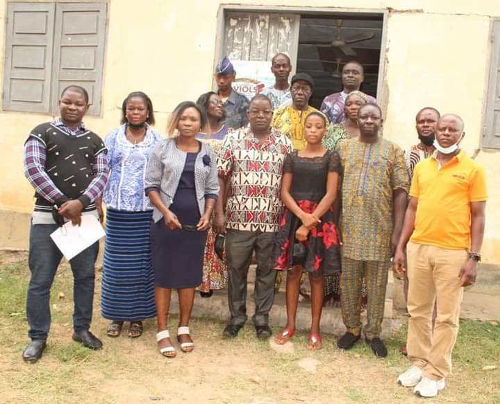 DefisDev_2D's tweet photo. Blitta: Les activités du 1er semestre du cadre de concertation de la protection de l'enfant sont passées au peigne fin par les membres dudit cadre ce 03 juin à Blitta-gare.
@Tgtwittos @PlanIntTogo https://t.co/EPPkBGjeeA
