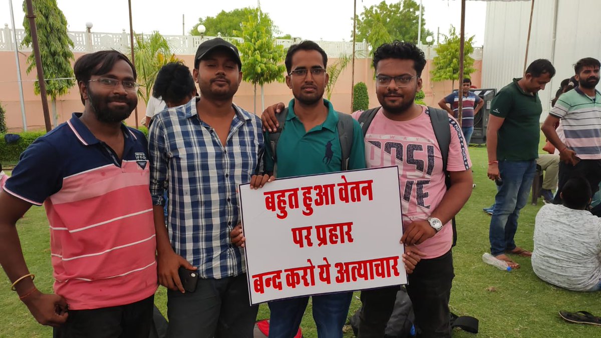 Pradeep67450701's tweet photo. #gp4800
#acp5400
Plz resolve Jen pay scale level ..without this we will not step back https://t.co/4tkK6wTQ5r