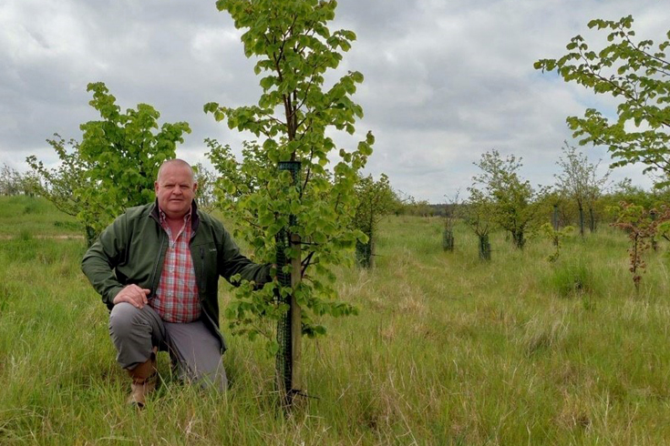 The_Banks_Group's tweet image. It's #NationalCleanAirDay! 🌍
At Banks Group, we have👉
🌱 🌳 Planted over 1.2 million trees
🚶 🚴Created hundreds of miles of #footpaths and #CyclePaths to encourage #ActiveTransport 
💨⚡ Displaced over 700,000 tonnes of CO2 equivalent through our #renewables projects.