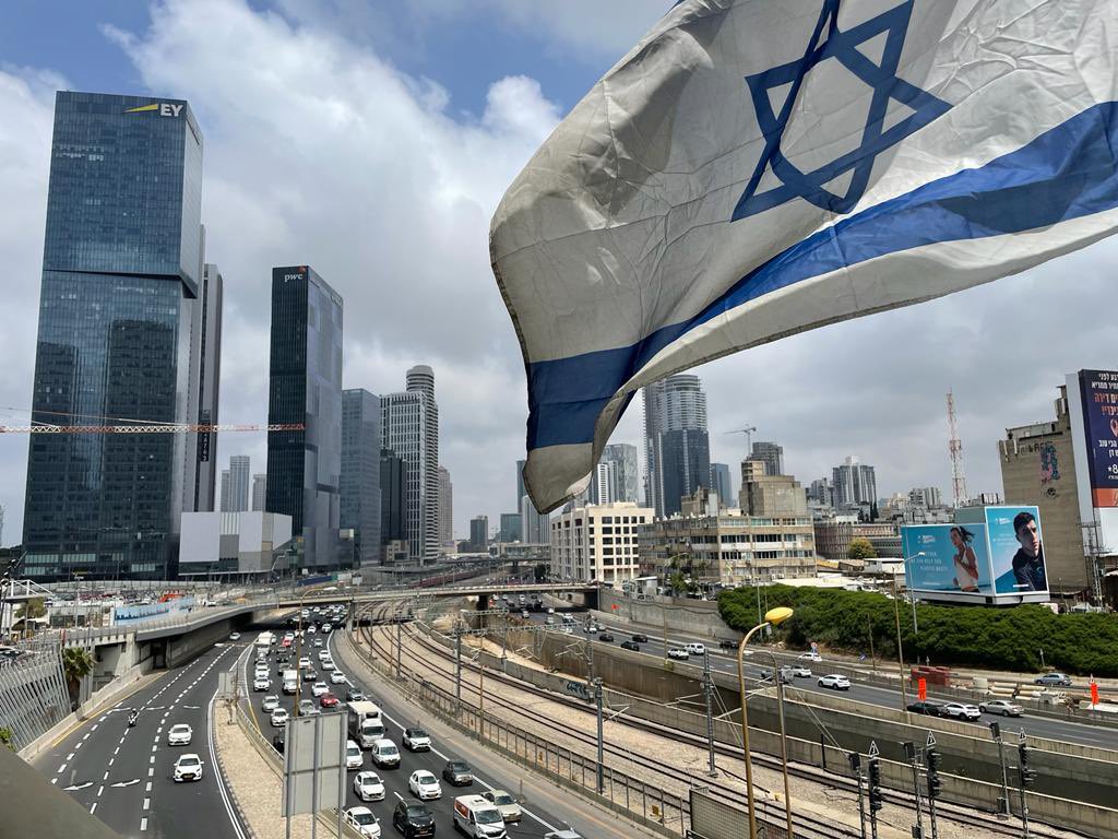 صباحكم دائما خير من إسرائيل …أرض الحرية والمساواة والديمقراطية