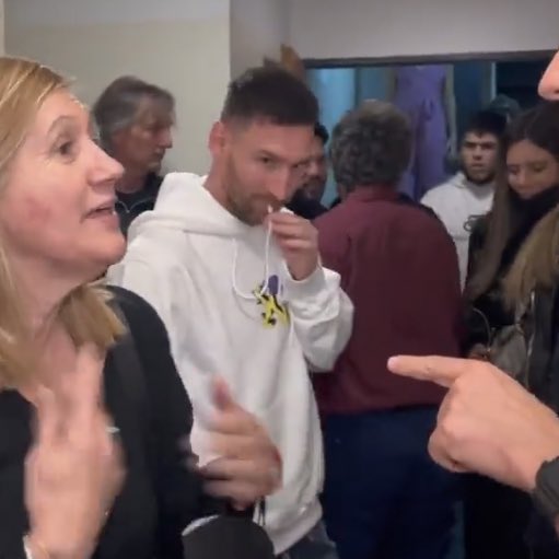 Me descuidan dos segundos y estoy como Messi.