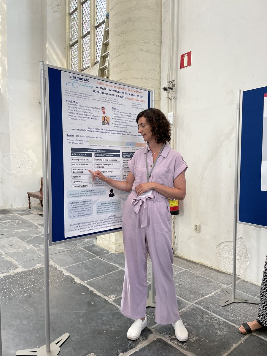 Proud of PhD student Mathilde Pronk presenting her findings at the Dutch annual transplant conference #bootcongres2022 on the experiences and self-reported mental health after anonymous kidney donation. Great job 👏🏻  #UKD #LKD