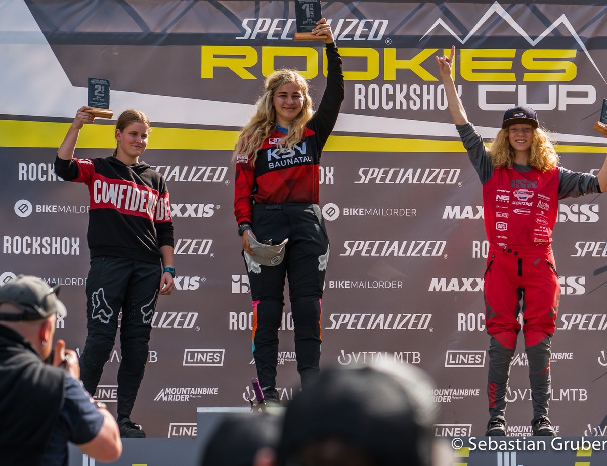 Welcome to #teamsponsoo Julia Hensmann. 💚

Julia is a young downhill athlete from Germany. 🚵‍♀️ She is participating in the German Downhill Championship and in some international competitions as well.🏆

#sponsoo #sponsorship #sponsoring #sponsor #sportsmarketing #bike #downhill