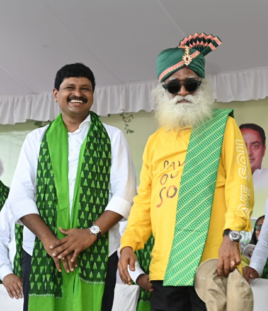SantoshKumarBRS's tweet photo. We, The Family of #GreenIndiaChallenge immensely happy and proud to kick start another exciting year as we have completed 4 years in the service of Mother Nature and for the safer world of tomorrow. Into mighty 5th year with a bang.

#GIC 5.0 

1/2 https://t.co/kiPSecVqM0