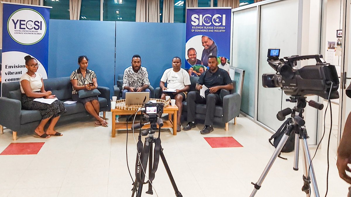 yec_si's tweet photo. Done ✌, our first entrepreneurial fb live podcast, join us next month for the next fb live entrepreneurial podcast.
Special thanks to Revealpasifik for sponsoring the live podcast.
#YECSI #SICCI #AUSGOV #NZMFAT https://t.co/LnSiy2vxF5