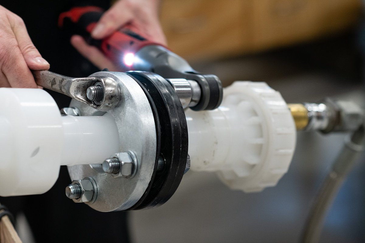 GeorgFischer's tweet photo. 💡 GF Piping Systems developed a solution to keep the valves cool: 48 fire- and heat-resistant PVDF structures that include thousands of quality-assured infrared welds.
👉 https://t.co/VdiHic6CWE
#WindEnergy #InWithWind #NetZero https://t.co/yyED2LFPYd