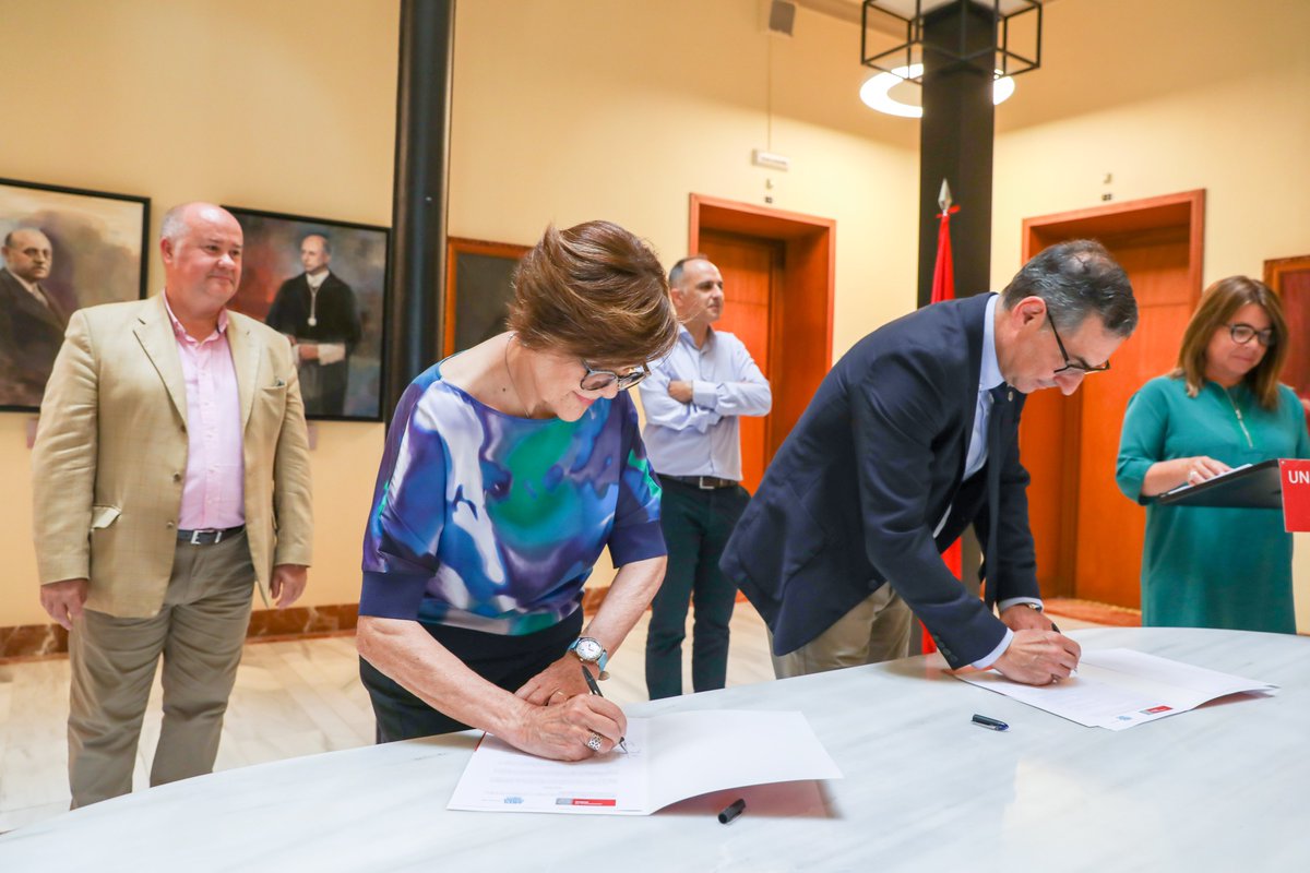Mediterraneo_F's tweet photo. 🤝 Fundación Mediterráneo y la Universidad de Murcia (@UMU ) han firmado hoy un acuerdo marco de colaboración entre ambas entidades para, entre otras cosas, facilitar el acceso a los alumnos e investigadores de la universidad al Archivo y Fondo Documental de la Fundación https://t.co/dCSbpAm8oj
