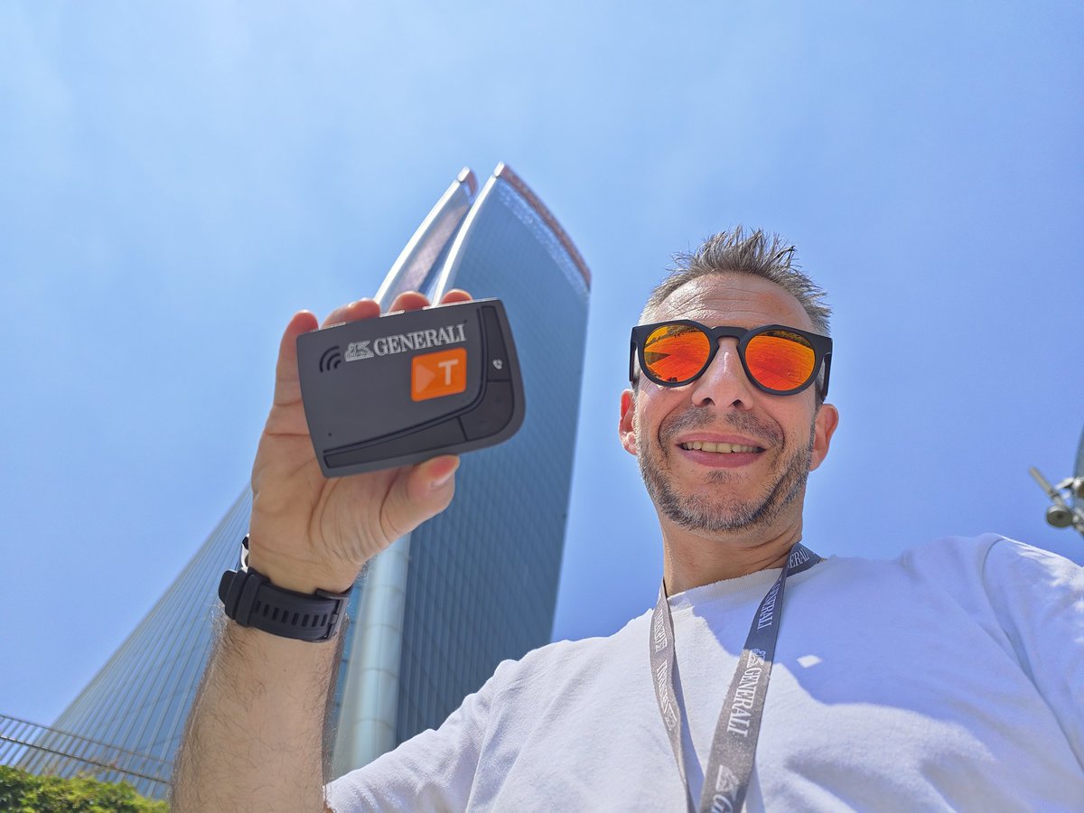 E dopo il test sul campo posso dire...FIGATA! Semplifica non poco la vita degli automobilisti. In un mondo perfetto sarebbe integrato nell'auto ma ha un senso così. Ve lo racconterò in un video tra qualche giorno! <a href="/GeneraliItalia/">GENERALI ITALIA</a> <a href="/telepass/">Telepass</a> ad #GuidaNelFuturo