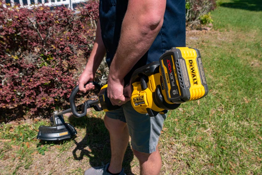 DeWalt DCST972 60V FlexVolt String Trimmer Review opereviews.com/dewalt-dcst972…

#dewalttough #ptrdew22 #protoolreviews