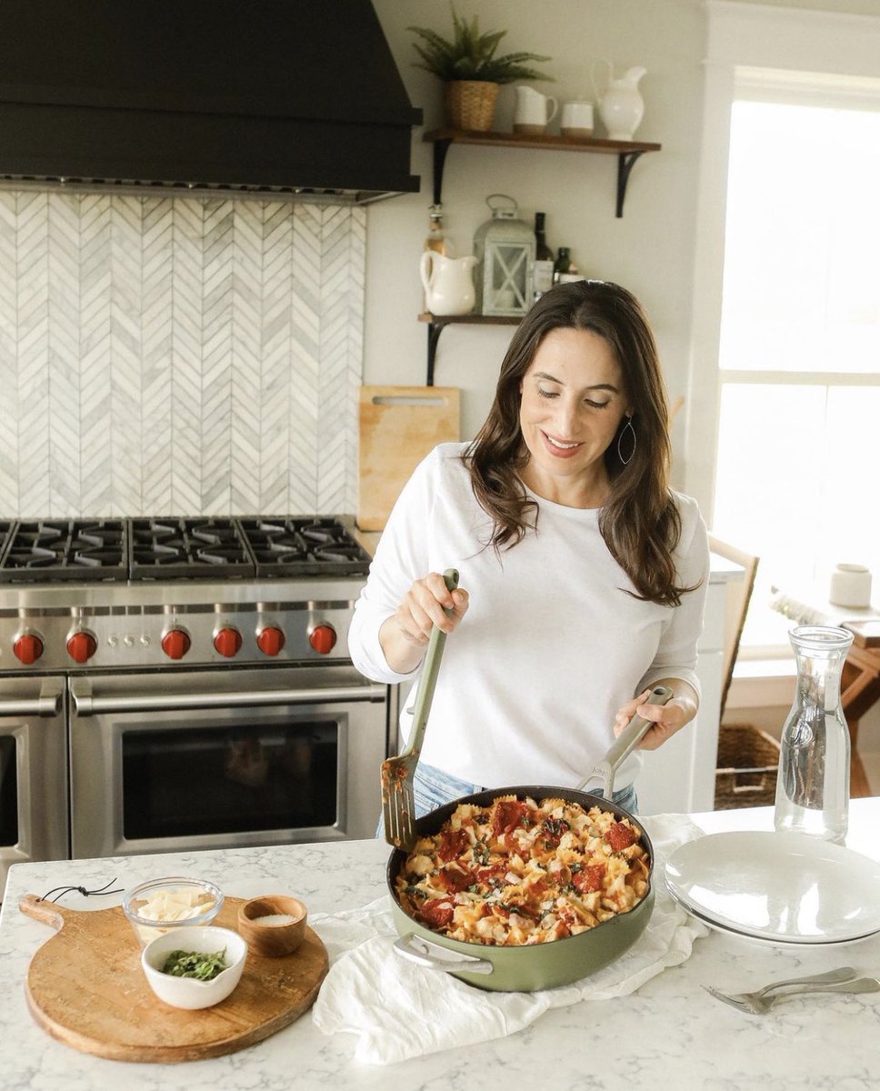 media_framework's tweet photo. Who inspires us to cook? @rachelquenzer does! @NinjaKitchen #fdmclient #possiblepan #cooking #ninjafoodi https://t.co/sLPhvTo9uf