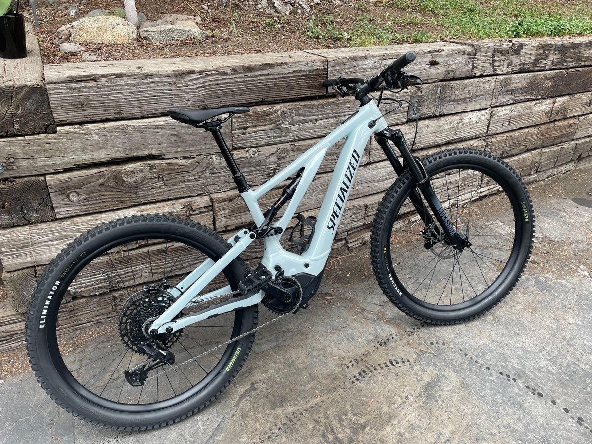 spinlister.com/rides/38566-bi… Riding bikes around #laketahoe means high altitude - and having an extra boost on your #MTB is clutch on every level. Make sure to book this ride before you hit the trails this weekend #Spinlister #bikeshare #sharingeconomy #biketravel #fullsend #ebike