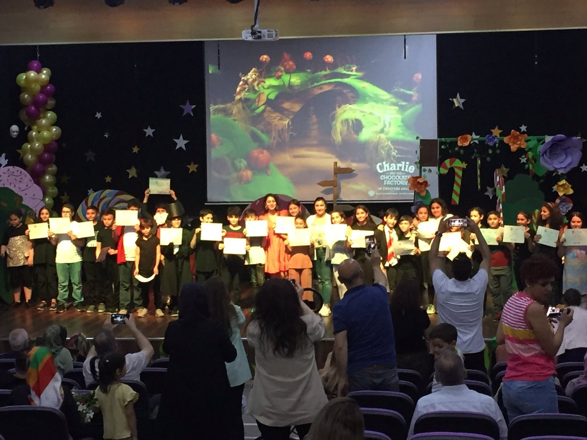 Hseyin1yldrm's tweet photo. U-on stage with 5th Grades 💜
@nilcicek @ardaergez @murveticoz38 @Sdsrcglu @seazra @BANU_BAKIR @GokcamSule @Merwik4 
Thank you for this great performance @eydaBilgin8 @TUEDOAN17838138 https://t.co/1Xkixz0hao