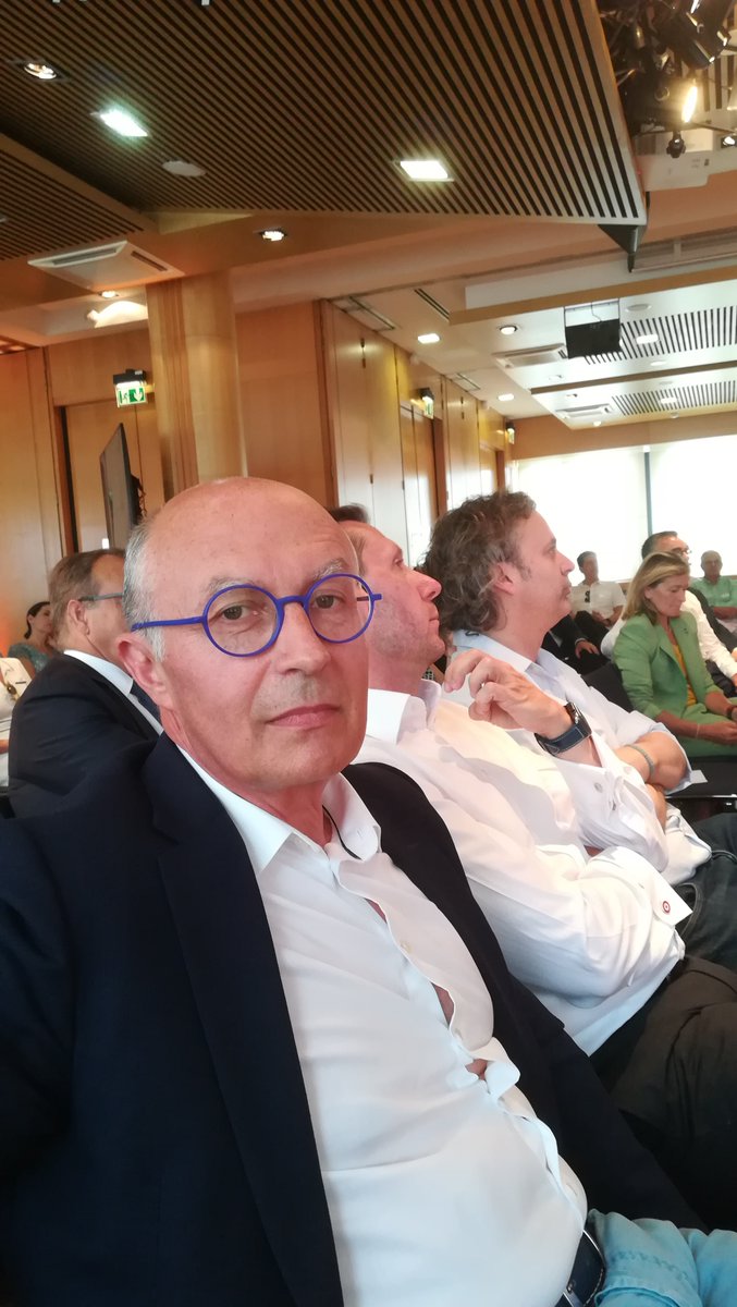 ClubIOC's tweet photo. #VUMN #rencontres #inspiration #dirigeants #défis
« Nous sommes dans un monde qui évolue et qui est de plus en plus complexe. Nous devons l’accepter et nous y préparer. C’est l’objet de l'évènement "Vers un Monde Nouveau" by Jean-Michel Renaudeau, élu CCI et Pdt de Renaissance https://t.co/fZn6Ot2TWV