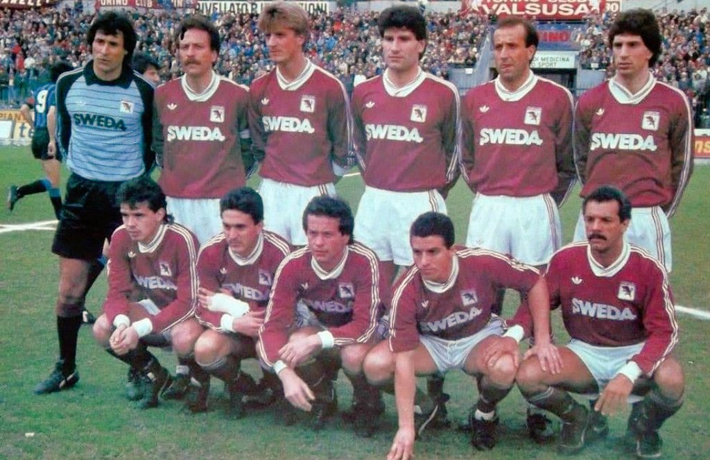 fila_12's tweet photo. Roba da cinquantenni o giù di lì
#sft
#sweda https://t.co/VT0YTJClkY
