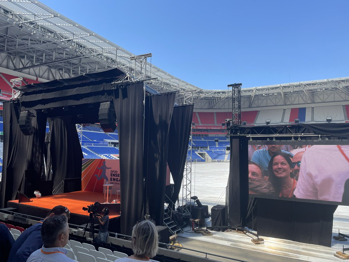 DBegoin's tweet photo. Hub DP2D ☀️c’est parti pour la plénière #EDF #DP2D https://t.co/LyL9a3zE2N