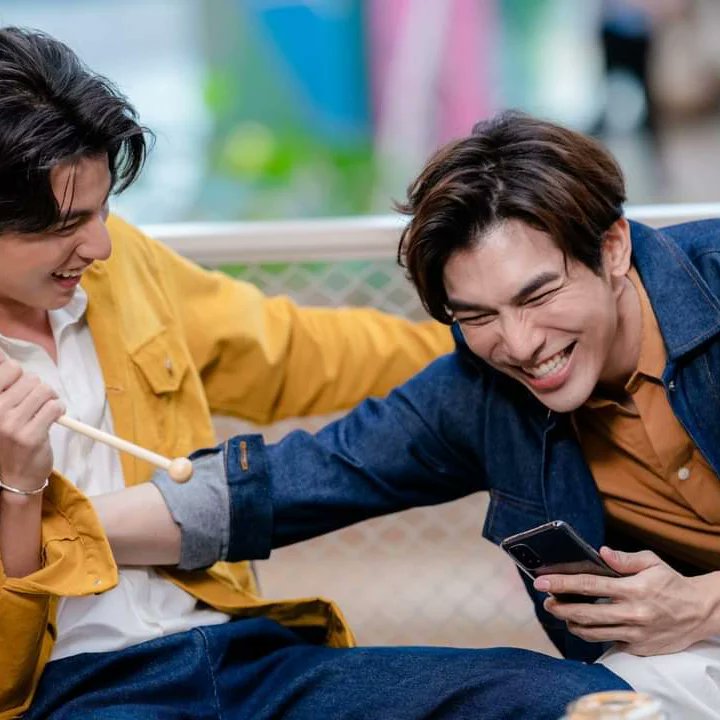 KimThNguyn41's tweet photo. THỨ NĂM HÀNG TUẦN: CÙNG FANDOM ĐẨY THUYỀN MEW-GULF #รักฉันเรียกว่ามิวกลัฟ (Tình yêu của tôi là Mew-Gulf) và tiếp tục đạt top 1 trending Twitter!
#TrueIDVN #MewGulf #MewSuppasit #GulfKanawut #TharnType https://t.co/q44utnrhII