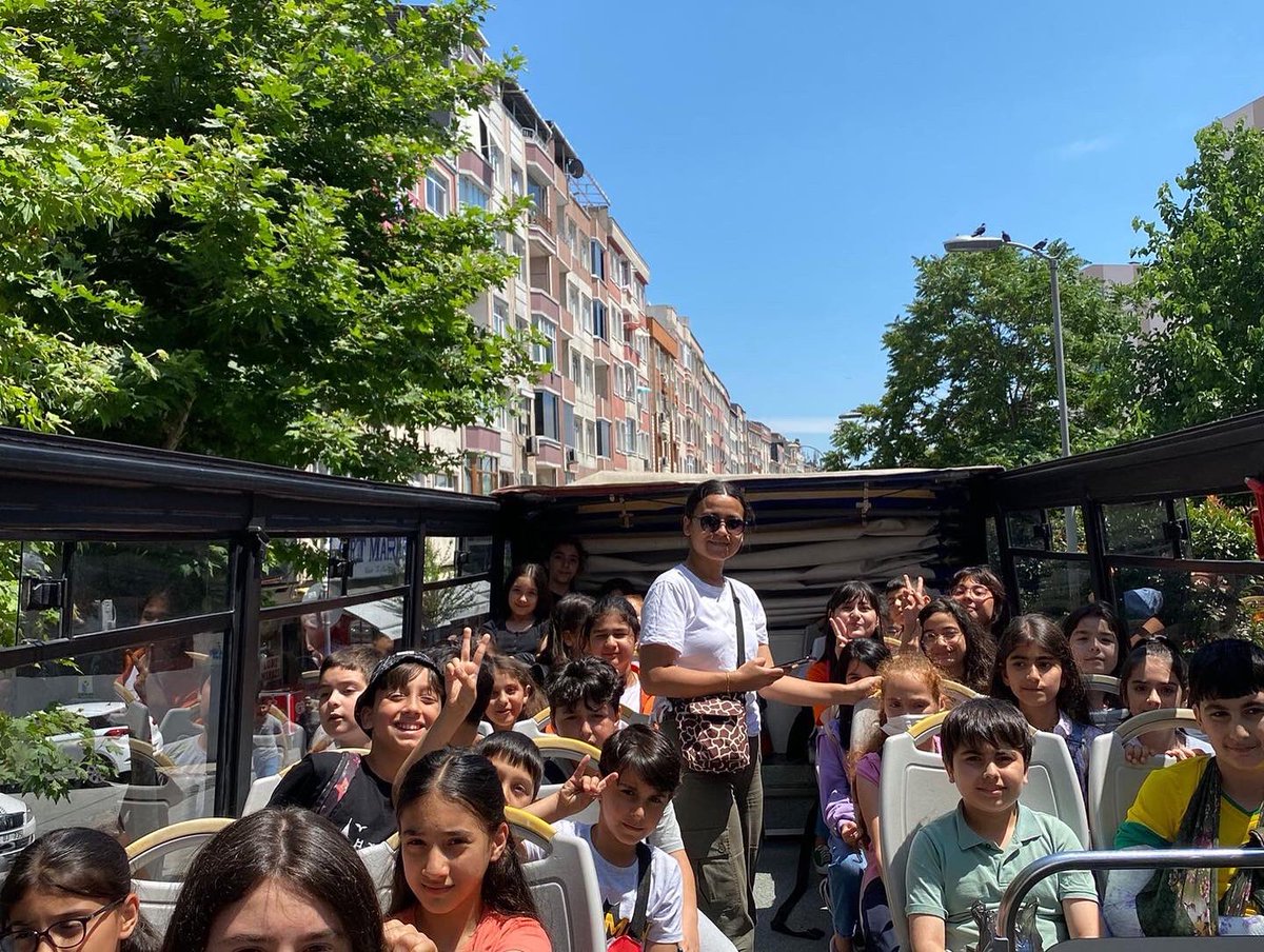 fuatsezginoo's tweet photo. Karneden Önce Son Etkinlik 🏁✅

“Sinemaya Gitmeyen Çocuk Kalmasın” projesi kapsamında 300’e yakın öğrencimizle sinema etkinliğini gerçekleştirdik. 

Etkinlik boyunca öğrencilerimize rehberlik eden öğretmenlerimize teşekkür ederiz.

@19_mstfylmz @BagcilarMem https://t.co/tzQKZyw6fe