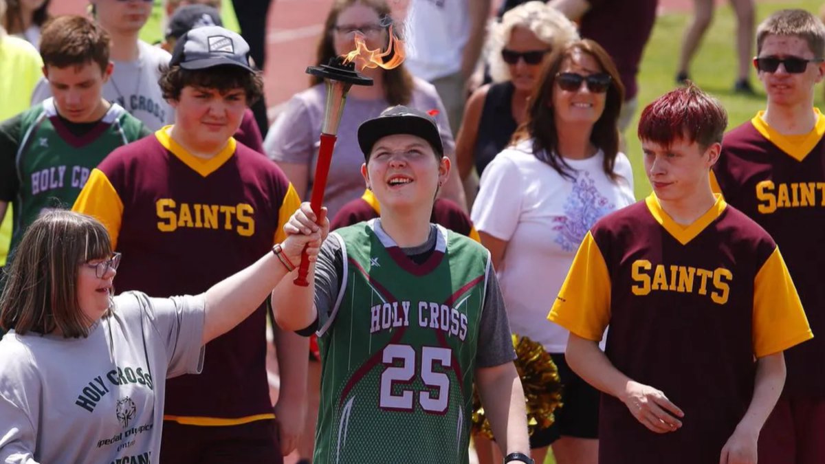 #HometownGames and our local torch run ⁦@torchrunontario⁩ ⁦@SOOntario⁩ ⁦@PtboPolice⁩ held yesterday at St Peter’s High School. What an amazing day it was and just thrilling to see the athletes competing again! Thank you to all who came out.