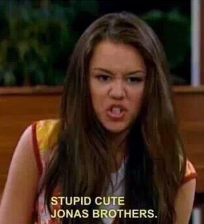 snobbyjenn's tweet photo. Beyonce - I'm putting out a new double album 
Jonas Brothers PEOPLE MAGAZINE DADDY SPREAD comes out 
Beyonce - https://t.co/sBLhCEZLtD