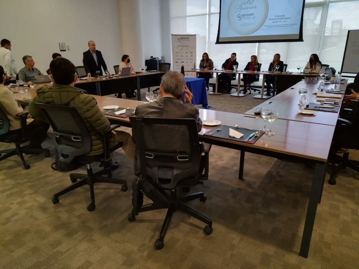 Aprovetco's tweet photo. El día de ayer, en las instalaciones de APROVET, se llevó a cabo la reunión sobre la modificación de la Transitoriedad de Estabilidades, prevista para el 25 de febrero de 2023. 
Para leer la noticia completa dirígete a nuestro facebook , Instagram  https://t.co/o1vYJj4LGo https://t.co/YgUvbcUQHI