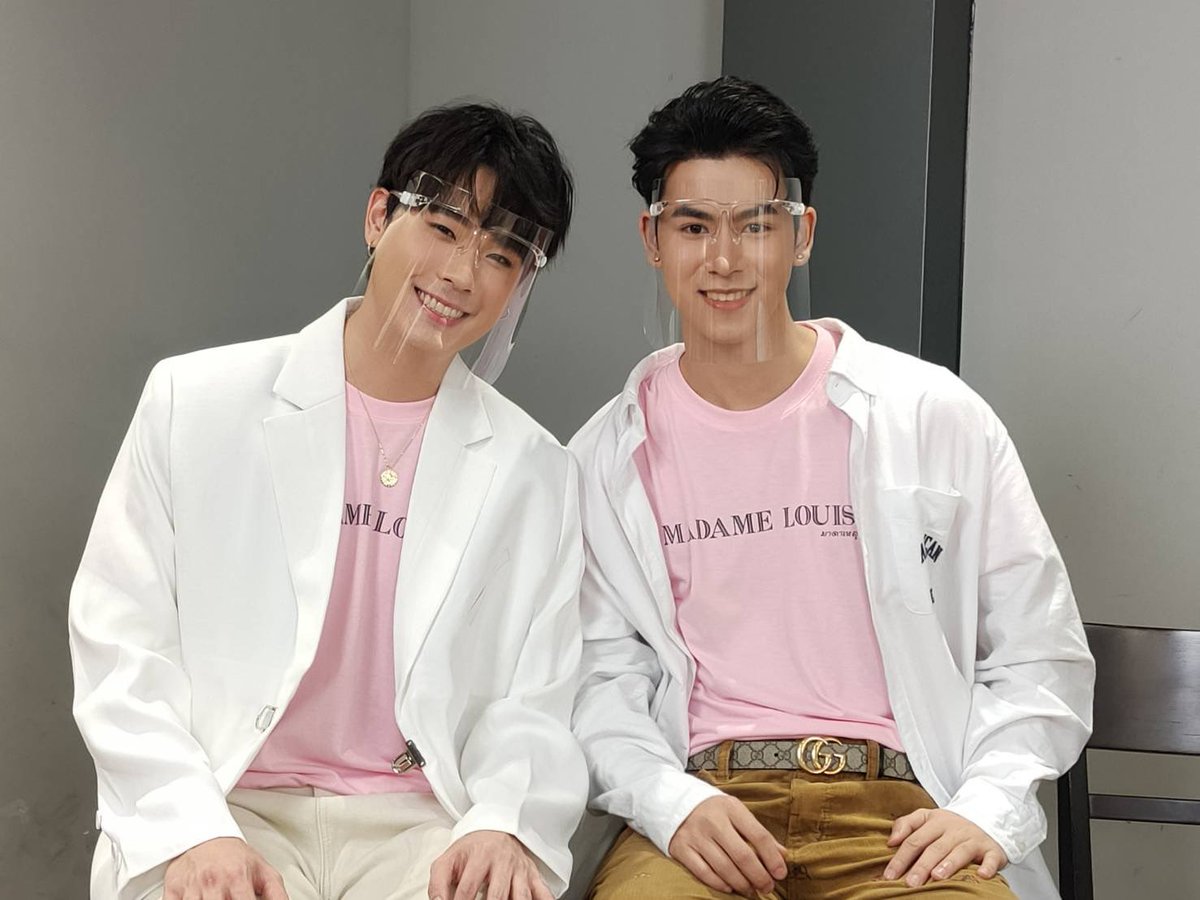 Yloveyouchannel's tweet photo. นักแสดงสุดฮอต"คูเปอร์ - ปอย", "อินทัซ - เซน" และ "โกะ"ทำกิจกรรมสุดกรี๊ด "สบู่มาดามหลุยส์" ร่วมกับแฟนคลับ

Link : https://t.co/w8CcLxNkJW

#คูเปอร์ปอย
#คูเปอร์ภัทรพสิษฐ์
#ปอยกฤษณพงศ์
#แล้วแต่เปอร์
#ปอยปี้เอ๋อแท้ไม่ปรุงแต่ง
#บ่นเดือน
#ย้อนอายุผิวด้วยสบู่มาดามหลุยส์
#มาดามหลุยส์ https://t.co/uobpY2WT09