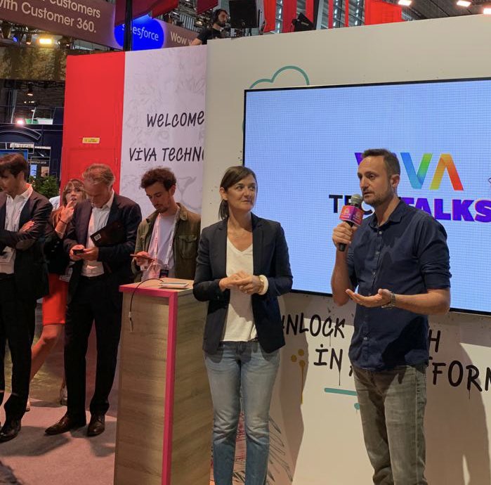 PublicisConseil's tweet photo. 👾 BREAKING NEWS @VivaTech 

Nous vous présentons Leon, nommé Chief Metaverse Officer @PublicisGroupe.
Ses missions : aider les clients à appréhender, comprendre et développer ses stratégies dans le #Web3

Faites sa connaissance 👋 https://t.co/CNBFDbuoY2

#Metavers #MetaJungle https://t.co/FvspXffTcE