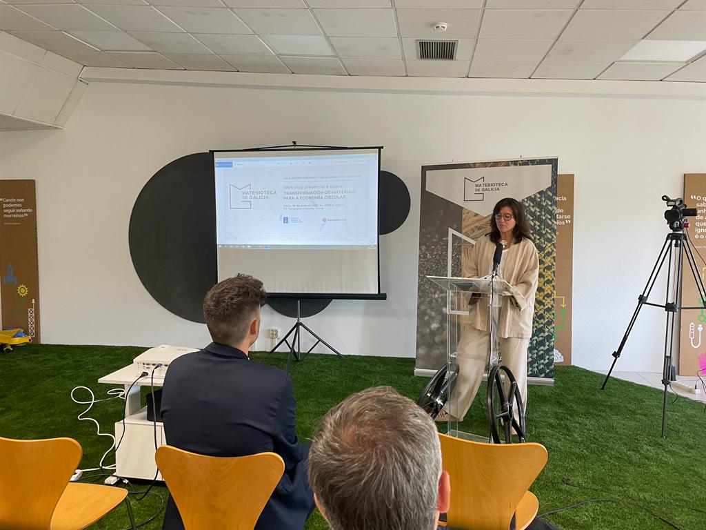 arcodega's tweet photo. 📌 Apertura do workshop sobre a transformación dos materiais para a #sustentabilidade e #circularidade.
#materiotecadegalicia #deseñogalego #economíacircular #Arcodega https://t.co/VEVMUxxwjj