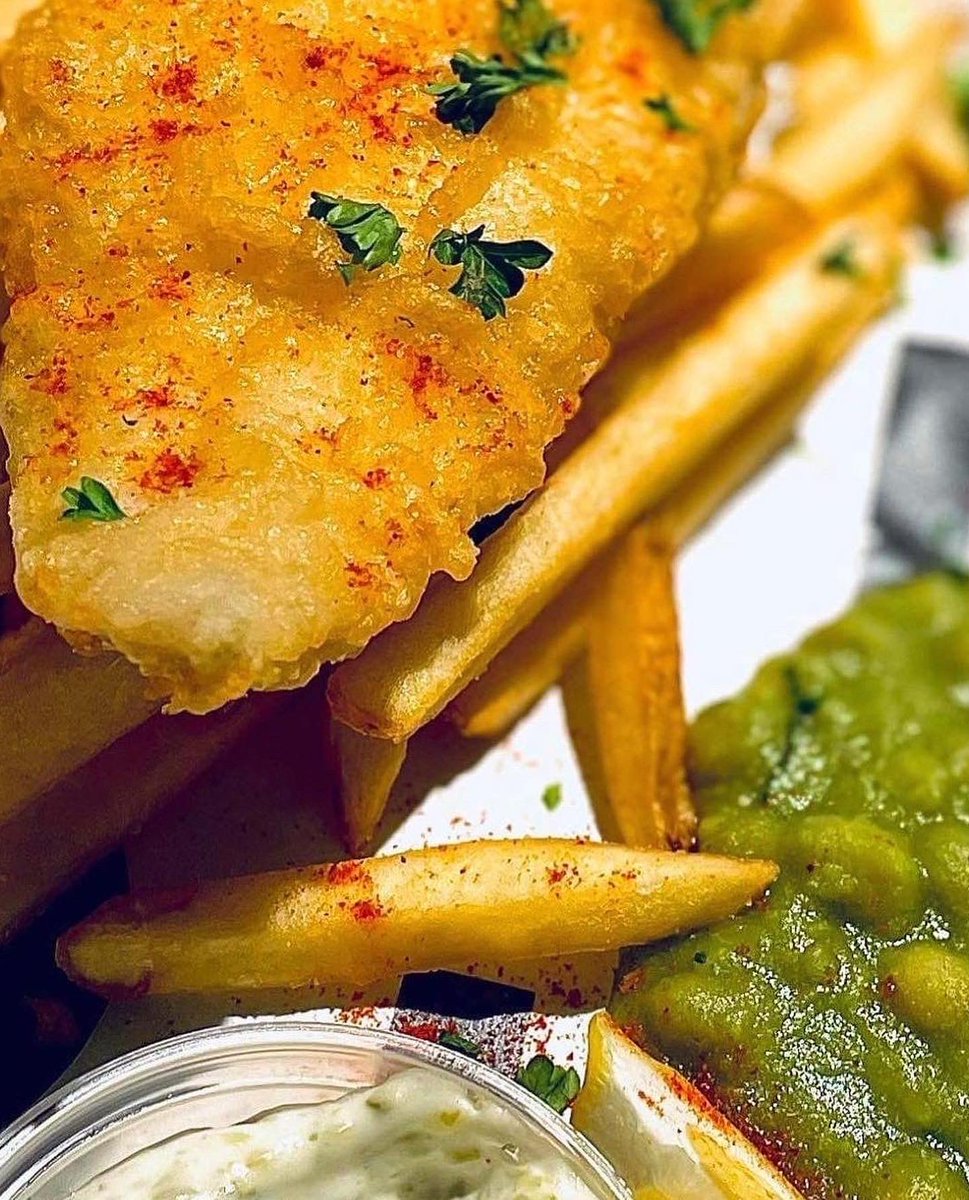 “You say it best, when you say Northern Sole” as sang by <a href="/ronanofficial/">Ronan Keating</a> who coincidentally performs at @bonusarenahull tonight! 
Pimp up your pre-gig by heading to <a href="/HoHFoodHall/">HoH Food Hall</a> for drinks and something from our delicious #seafood menu!  Sea you later 🐟

#ronankeating #hull