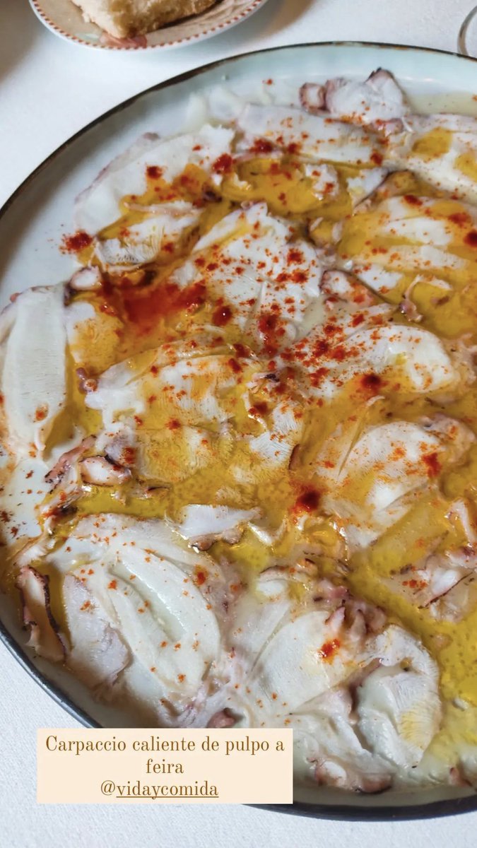 VidayComida's tweet photo. ✨DUELO de #carpaccios
en VIDA&amp;COMIDA:

¿Cuál es tu preferido? ;)
RT—> De presa de bellota @ibericosfisan 
FAV—> De pulpo “á feira”

📸 masmichelinqueestrellas 
on Instagram https://t.co/9tBDuKxrgE