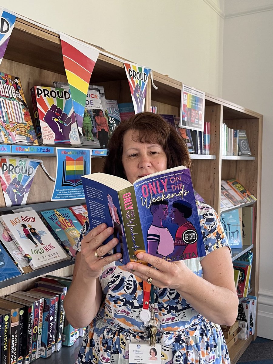 SydHighLibrary's tweet photo. Mrs Pett is reading #OnlyOnTheWeekends by @DeanAtta 🏳️🌈🏳️⚧️📚#ReadWithPride #Pride2022 @SydenhamHigh @HeadSydHigh https://t.co/wwdaWfpklv