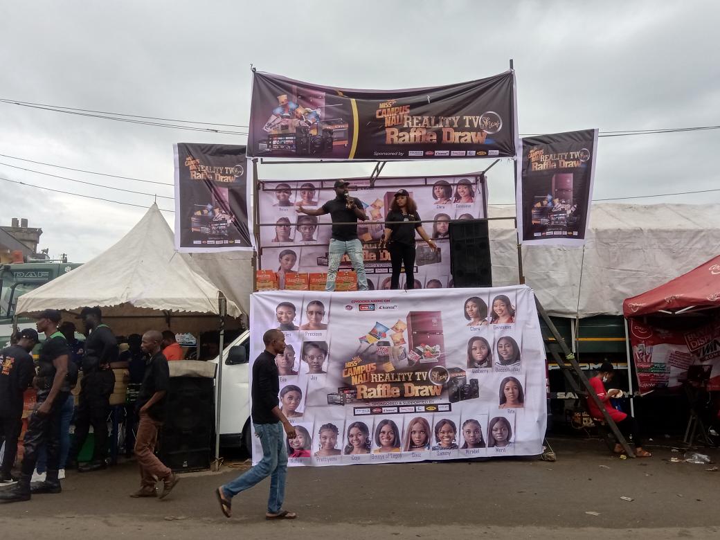 efosar's tweet photo. @mohadsaifh @misscampus9ja #misscampusnaija hits the street yesterday. Igniting Age was huge.
RAFFLE: End Hustle to 5775
Win btwn 10k to N 1million, as you follow favorite house mate with votes and participating, you win fantastic prizes...
Let's Move... https://t.co/KhU63XeC7d
