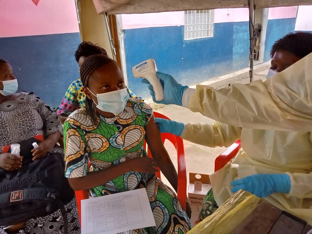 Myriamdako's tweet photo. Vaccination contre la maladie a virus Ebola,dans la province de l'équateur . https://t.co/XtLwwH0RT7