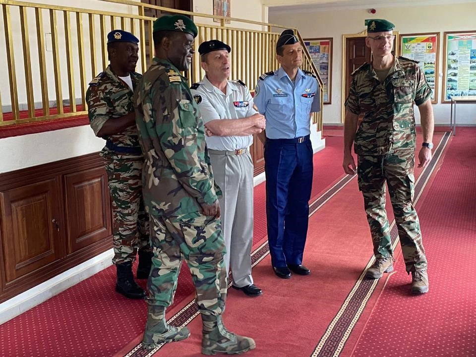 ESIG_Yaounde's tweet photo. From June 6 to 8, 2022, IWC🇨🇲 - WC🇫🇷 joint development committee was held in Yaoundé. Within the framework of the bilateral convention and the partnership that links the two colleges, BG AUBOUIN and COL TIOKAP exchanged on the programs and perspectives of these institutions. https://t.co/VHnsS8p5DP
