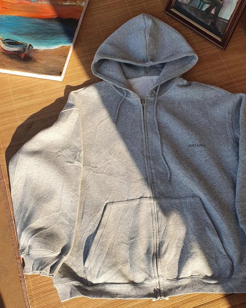Mphasha265's tweet photo. Best quality hoodies k15000 each https://t.co/dsRcXCNaL7