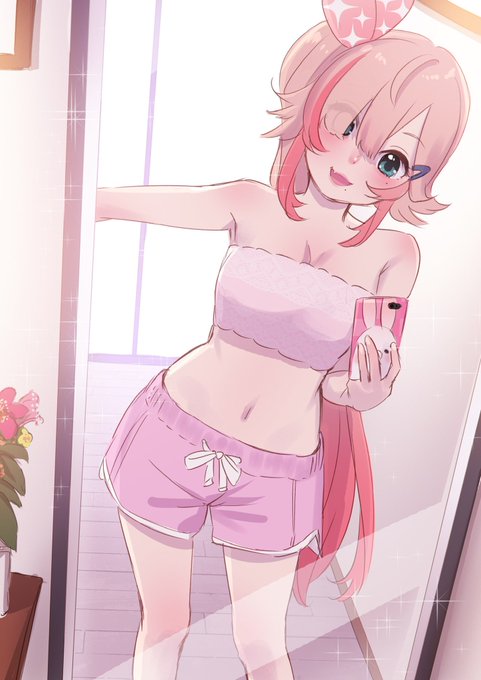 おちゅほ(*'ω`*)
なんていうムシムシしてる日なの〜🤣顔も体も、、、ベタベタぁ😳

早くおうち帰ってシャワーあびた〜い💓 