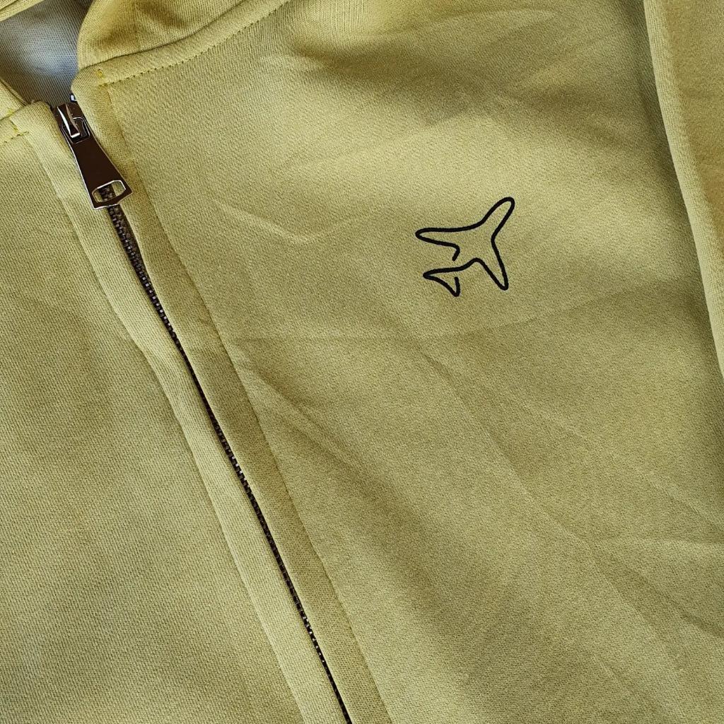 Mphasha265's tweet photo. Best quality hoodies k15000 https://t.co/Fqudsjq4IA