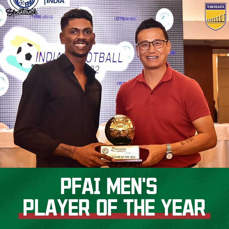 teamkolkataIN's tweet photo. 🙌 CONGRATS, @colaco_liston! The ATKMB forward has been elected as the PFAI Men's Player of the Year. ✨

📸 PFAI • #PFAI #ATKMohunBagan #JoyMohunBagan #IndianFootball #ISL #Sportwalk https://t.co/MV6RKIoezu