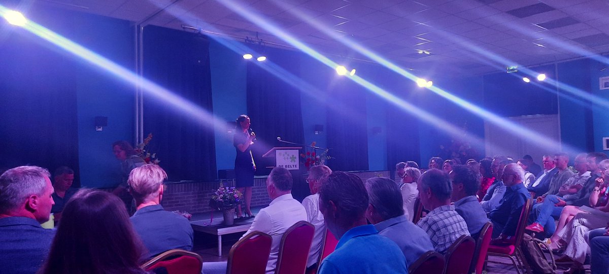 GerlantZ's tweet photo. Bijeenkomst 25 jaar @Stimuland_nl in #DeBelte #NieuwHeeten met een interessant programma.
@IngridJansen4 heet iedereen welkom. https://t.co/WHj0wh247X