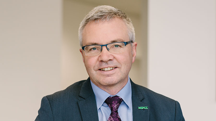 RandolphTrent's tweet photo. @HHMU_Banksia @Zoompad #PeterWanless I do not trust this man! https://t.co/KVgwvfBf5K