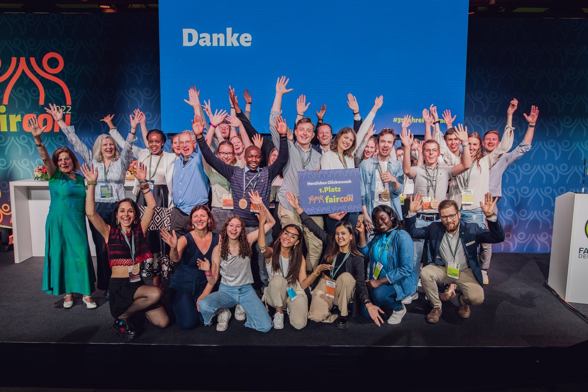 anja_kes's tweet photo. Wow, what a day! 🤩 I spent last Friday at the #faircon, where around 100 young people (incl. us #Fairactivists) thought about the future of fair trade and developed ideas in groups. My group even made it to the finals! So grateful for this opportunity @Fairtrade_DE ! https://t.co/EluP1w4FIs
