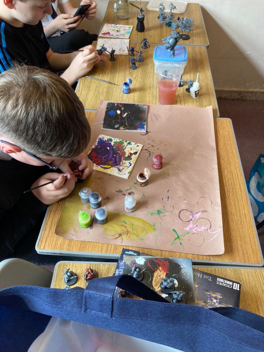 ClubMintlaw's tweet photo. Busy afternoon at Warhammer Club. James' Bio Titan came off second best in a duel with two Imperial Knights. Lots of painting and modelling going on. Finally we had a game of 1st edition Space Hulk running. #oldhammer #WarhammerCommunity #spacehulk https://t.co/t1ZdmvBXp4