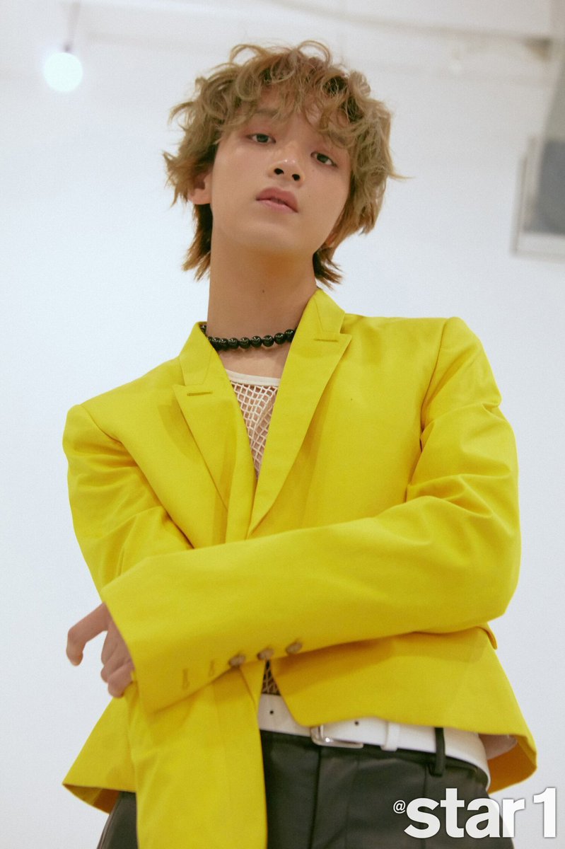 encitymoonsales's tweet photo. usa go - haechan star1 magazine round 2 

buying from ktown! 

closing 6/20-21 or at cap (20 mag) 

price: $8 with estimated ems + (domestic later on) 

form: https://t.co/WznNmA8qRE 

*pics not actual magazine* 🤓 https://t.co/1UL9U5cRyw