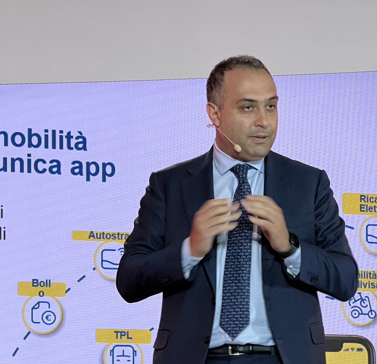 Gabriele Benedetto, amministratore delegato <a href="/telepass/">Telepass</a>: "NEXT avrà il telepass. Ma non è solo un prodotto, è una nuova avventura che regalerà grandi innovazioni". <a href="/GeneraliItalia/">GENERALI ITALIA</a> #GuidaNelFuturo #GeneraliJeniot #adv