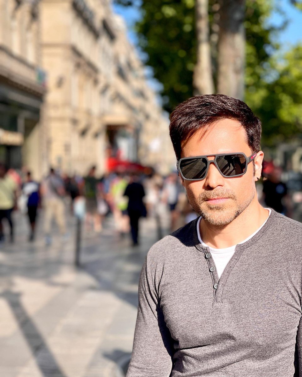emraanhashmi's tweet photo. Paris afterglow 🌞 https://t.co/PMDHMSREvI
