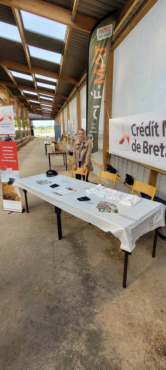 🙏 MERCI à Anne, Gilbert et Mathieu du Gaec de Pen Ar Guear à Lanhouarneau pour leur confiance, leur accueil ainsi que la visite de l'exploitation 🤝
Un bel accompagnement du <a href="/CMBretagne/">CMBretagne</a> des JA sur le secteur !
 #agriculture
<a href="/DirCoCMB/">Direction Commerciale CMB</a> <a href="/ut_leon/">CMB UT St Pol de Léon</a> <a href="/WeAreArkea/">WAA|Actus</a> <a href="/DD29DevCo/">CMB DD29 Développement</a> <a href="/KatellManac/">Manac’h Katell</a>