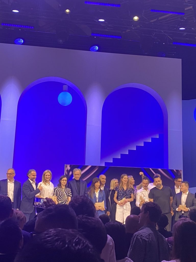 aureliensamier's tweet photo. Congratulations to Toshi for their Innovation Award by @LVMH
#IIM
#CDEB
#VIVATECH2022
#VIVATECH
#VIVATECHbyIIM
#EQUIPE2
#GREENTECH
#TECH4GOOD
#INNOVATION
#WOMENINTECH
#GIRLINTECH
#FUTUREOFWORK
@CDEB
@IIM
@PULV
@Corto13
@sebtran
@nlidija
@medinakone
@tdelecolle
@griottot https://t.co/kkPWhnapWw