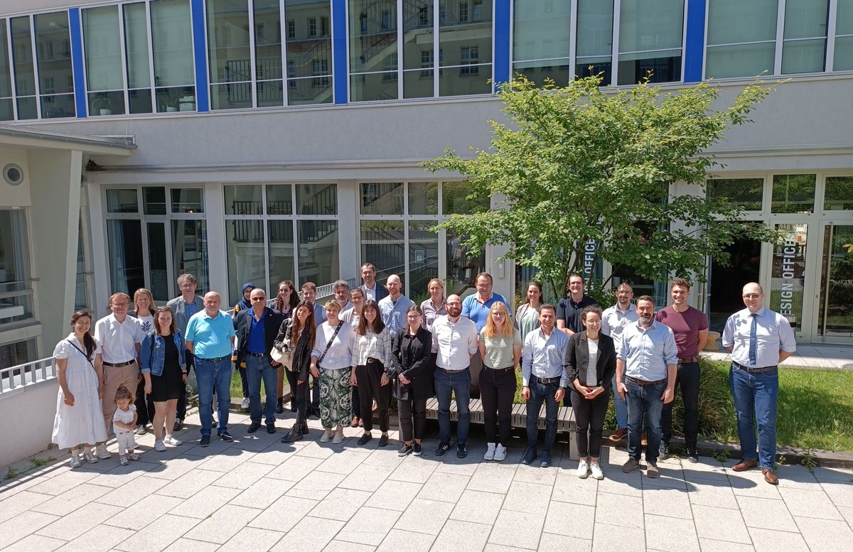 We had a successful in-person Final Conference last week in Leipzig, where our partners presented the #results of the #project! 👏

👉 More information about the event: interreg-central.eu/Content.Node/E…

#energyefficiency #publictransport