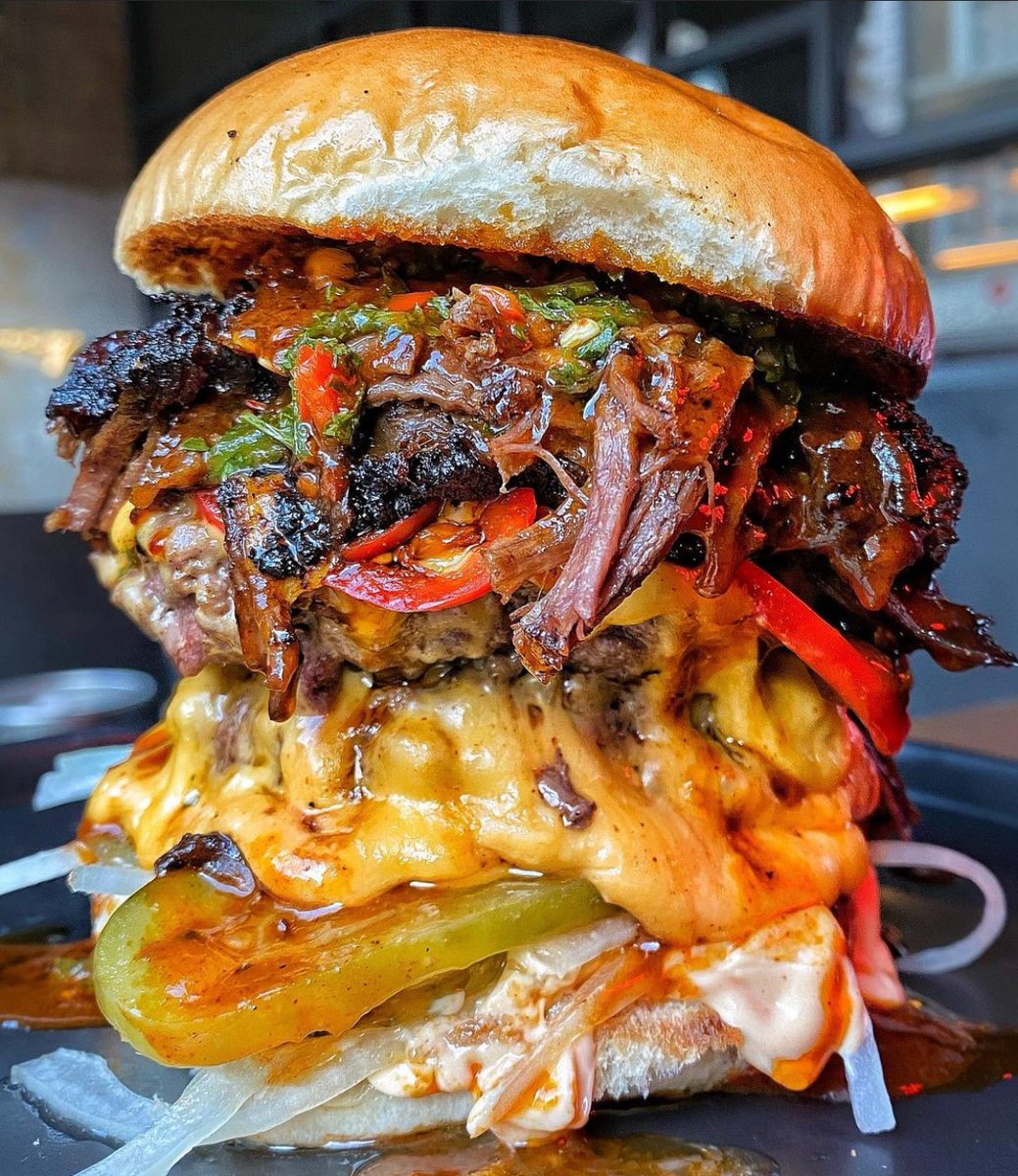 HotBoxLDN's tweet photo. The double smokey bandit burger. One blooming good burger ๐ฅ
Lunch or dinner, we've got you sorted just visit one of our @MarketHalls locations.
๐ธ Instagram - tombigeats
https://t.co/DB0zDiHeTN
#FoodLover #Foodie #LondonBites https://t.co/UN7DbakWBm