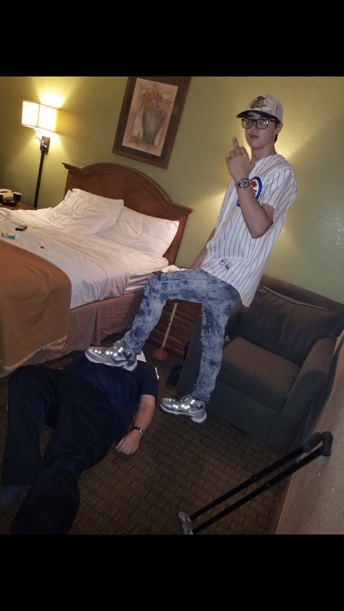MasterJames97's tweet photo. Some photos from my old Twitter account I thought I should share. Want more? I’m going to assume yes because my feet and presence is like a drug itself. You’ll always come back! 😈😈 SKYPE ID: LIVE:EVAN.RADER #footdom #feetworship #footmaster #cashmaster #paypig #cashslave 📲 https://t.co/SseuLr3rZO